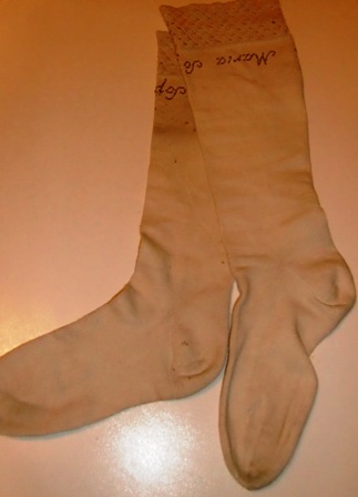 xxM457M Early Victorian Stockings